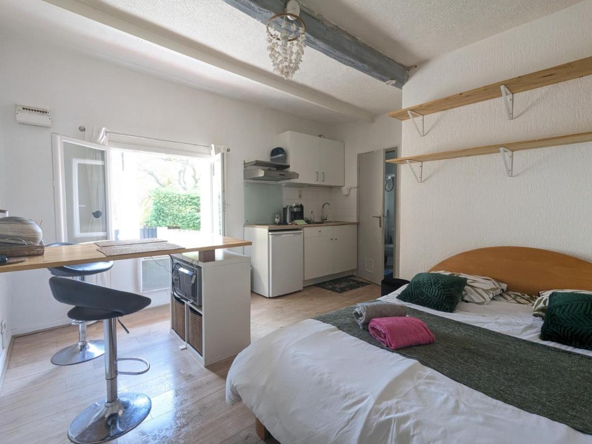 Studio Avec Parking Tout A Pied Et Calme Bandol Exteriör bild